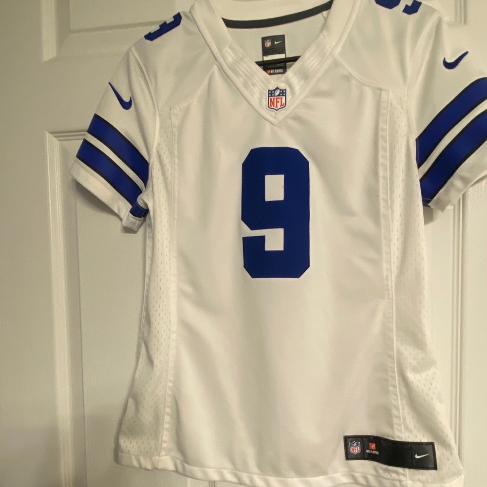 COPY - NFL cowboys Jerseys !! Medium size, used!